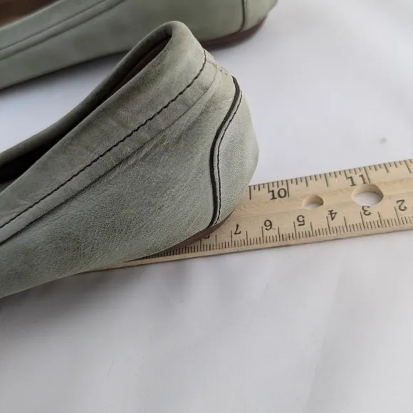 Vintage Chloe Women's Leather Flat Loafers Moccasin Shoes Light Green Size 36.5