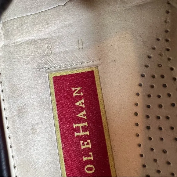 Vintage Cole Haan Burgundy Pinch Tassel Leather Loafers Dress Shoes Size 8