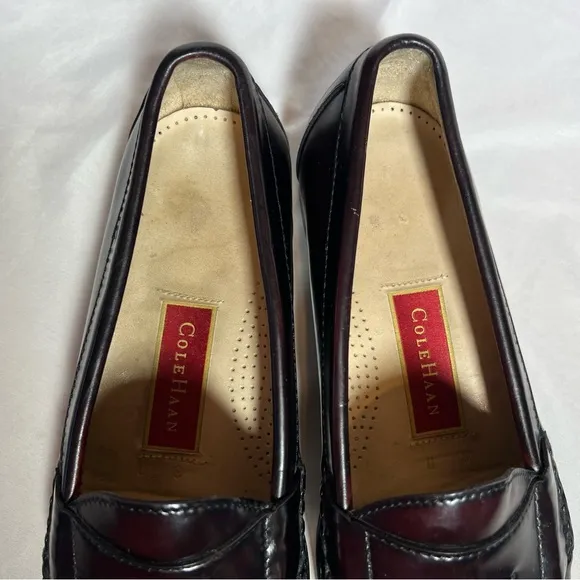 Vintage Cole Haan Burgundy Pinch Tassel Leather Loafers Dress Shoes Size 8