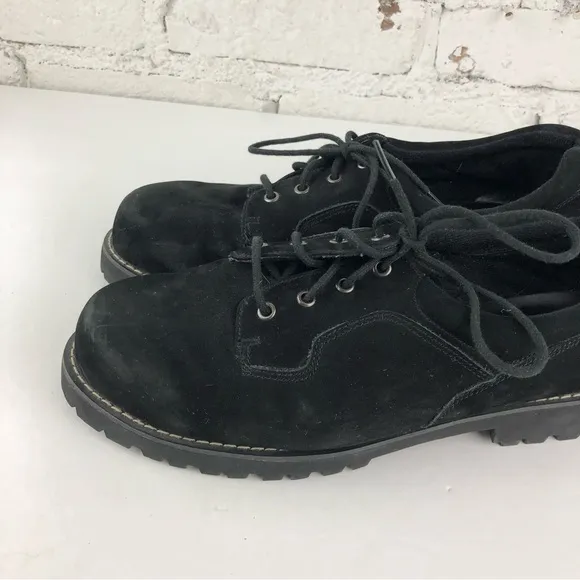 Vintage Hunters Run Chunky Tie Shoes