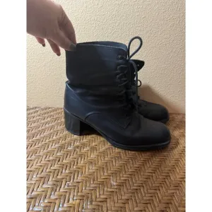 Vintage LA Canadienne Leather Lace-Up Ankle Boots With Block Heel Black Size 9.5