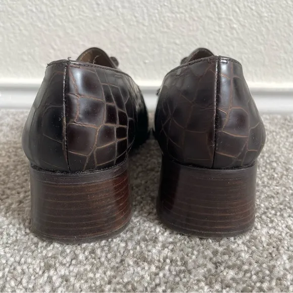 Vintage Stuart Weitzman Loafers Womens 8 M Brown Tassel Croc Embossed 90s Shoes