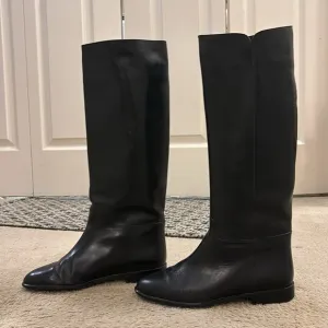 Vintage Talbots black Italian leather Riding boots. Circa 1986