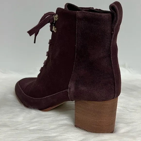 Violet &amp; Red jarvis Maroon Suede Women's Heel Boots In burgundy Size 7.5 NWOB