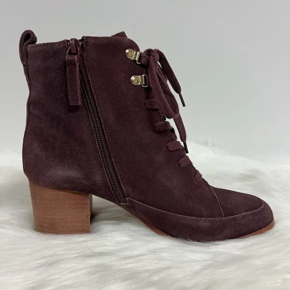 Violet &amp; Red jarvis Maroon Suede Women's Heel Boots In burgundy Size 7.5 NWOB