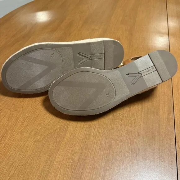 VIONIC Calera Wedge Espadrille, Camel Leather, 11 (NWOB)