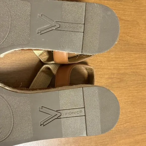 VIONIC Calera Wedge Espadrille, Camel Leather, 11 (NWOB)