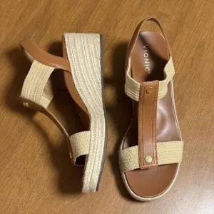 VIONIC Calera Wedge Espadrille, Camel Leather, 11 (NWOB)