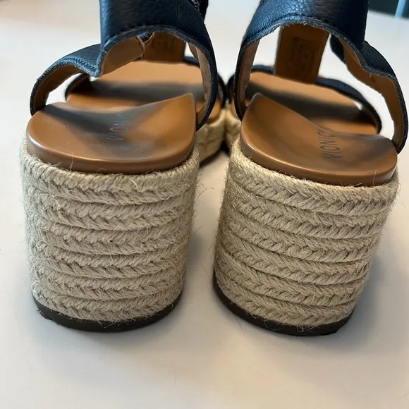 Vionic Calera Wedge Sandals, Navy, size 6.5 Wide, espadrille