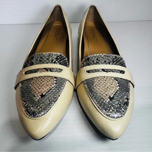 Vionic Savannah Cream Boa Metallic Leather Loafers Size 8 1/2