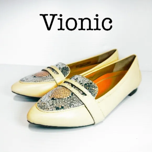Vionic Savannah Cream Boa Metallic Leather Loafers Size 8 1/2