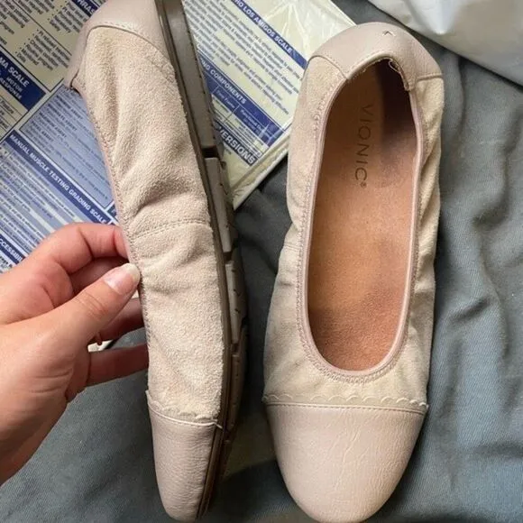 Vionic shoes Women's tan Prim Tina Cap Toe Ballet Flats size 11