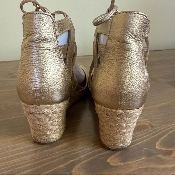 Vionic Women’s 6.5 Gold Calypso Lace Up Espadrille Wedge Sandals