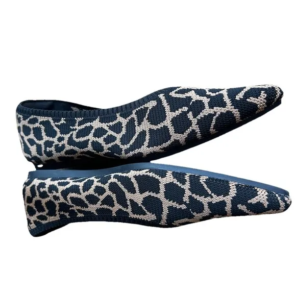Vivaia Aria 5° Pointed Toe Ballet Flats Animal Water Repellant Size 40.5 US 9.5