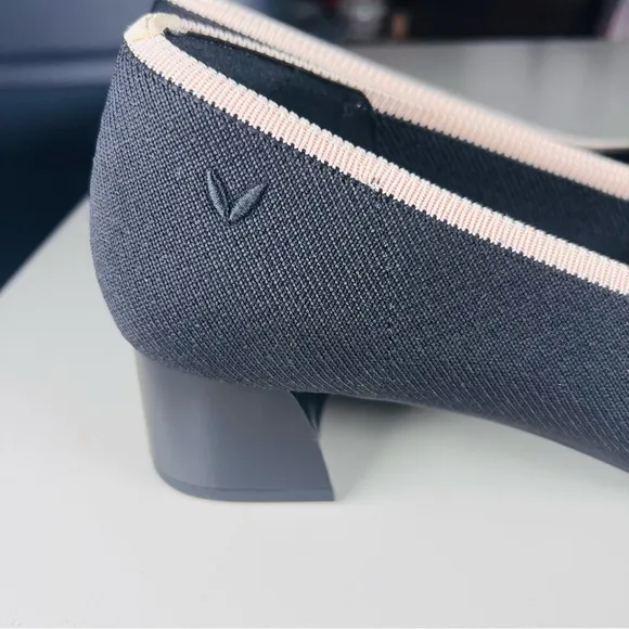 VIVAIA Black and Cream  Block Heel women’s 8
