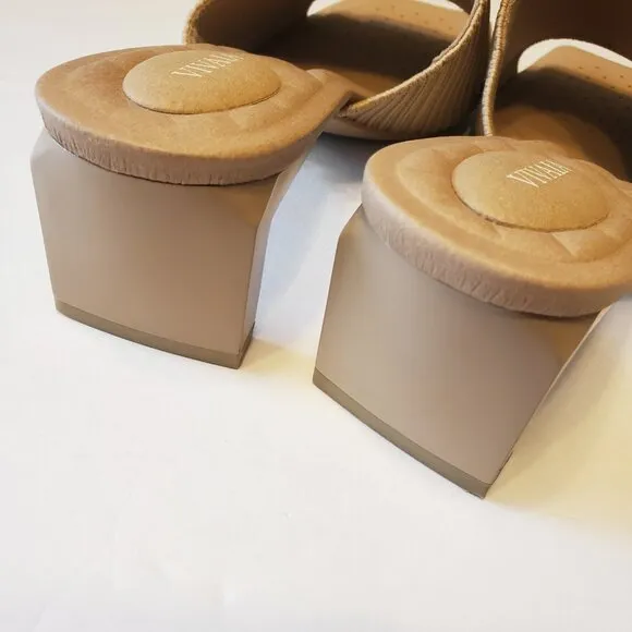 Vivaia Square-Toe Block Heel Sandals (Jade Pro) EU 39