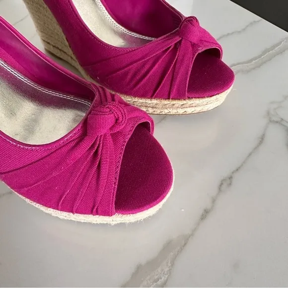 White House Black Market Lola Pomegranate Espadrille Sandals Sz 9