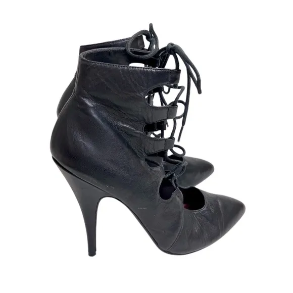 Wild Pair 9 Black Lace up Madonna Boots High Heels 1980s Pin Up  Vintage Shoes