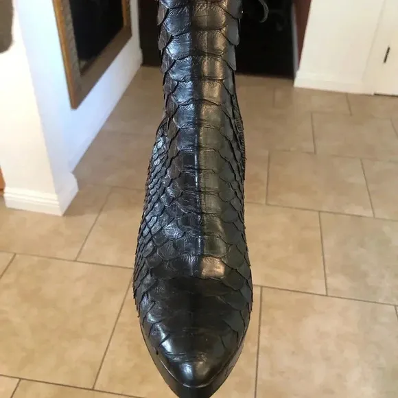 Woman’s Barbara Bui Textured Leather Platform Stiletto Ankle Boot EU 37.5/US 7