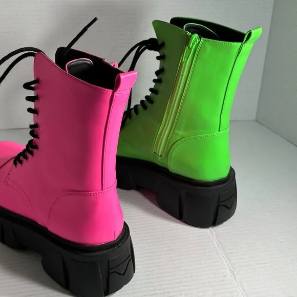 WOMAN'S BOOTS SIZE 9M CLUBB EXX/DOLLS KILL