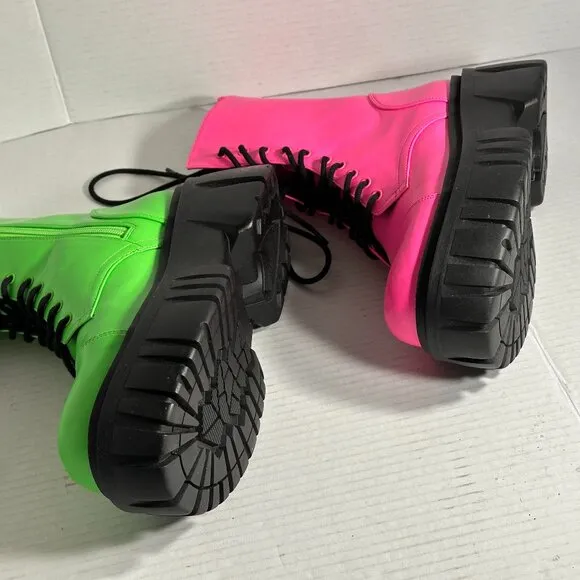 WOMAN'S BOOTS SIZE 9M CLUBB EXX/DOLLS KILL