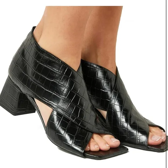 Women Chunky Heel Open Toe Booties Side Cut-Out Ankle Boots Square Peep Toe 2”