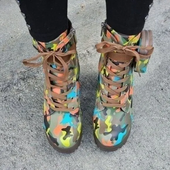 Women's Camo Print Block Heel Lace‎ Up Botties