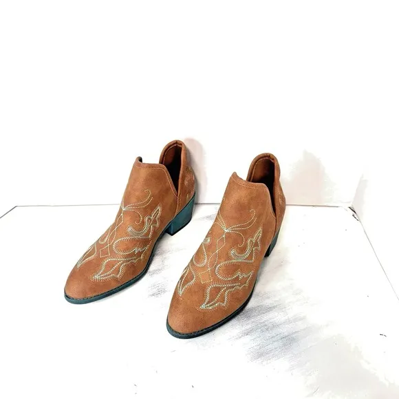 Womens Cowboy Boot Low Top 2&quot; Heel Brown With Teal Stitching 9  Trendy Pretty