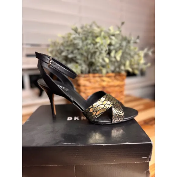 Women's DKNY Heels Black &amp; Gold with purple SIZE 10