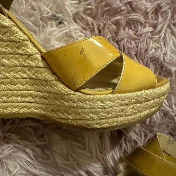 Women’s Jimmy Choo Patent Leather Yellow Strappy Espadrille Sandals Size 38 US 8