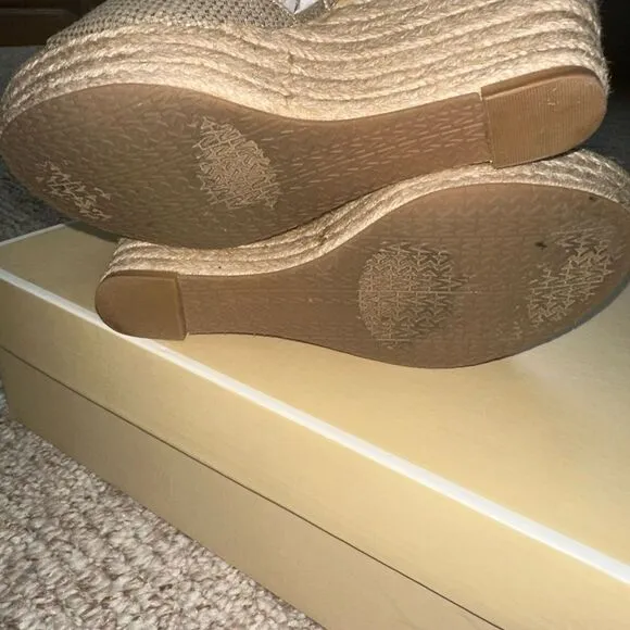 Womens Michael Kors Espadrille Gold Wedge Sandals size 6 EUC