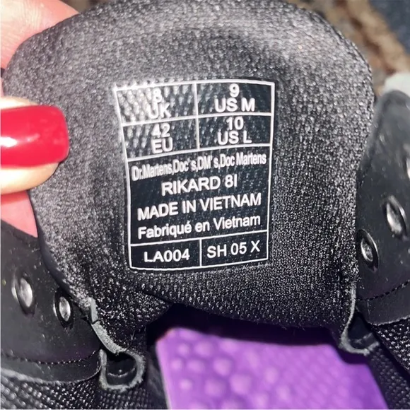 Women's New Without Box Dr. Martens Air Wair Platform Boots Size 8
