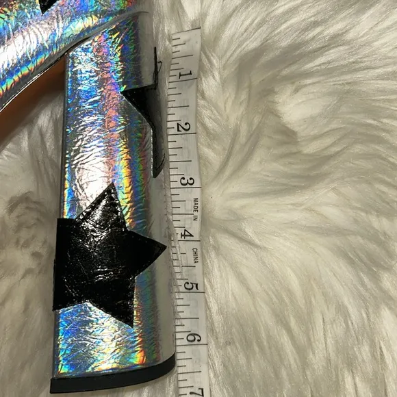 Women’s Silver Metallic Black star platform boots size 11