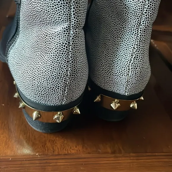 Women’s size 9 circus by Sam Edelman block heel Highland booties