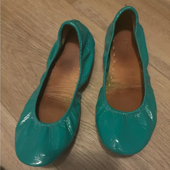 Women's Tieks Green Ballet Flats size 7