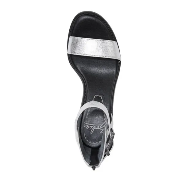 ✅Womens Zodiac Ilsa Block Heel Sandal in Metallic Silver
