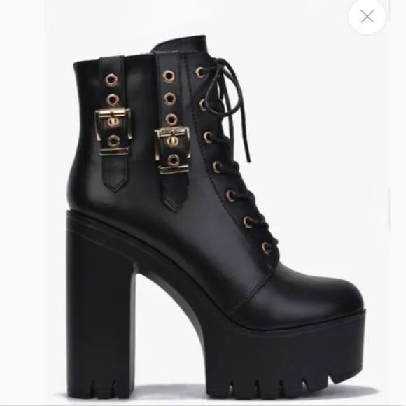Women's Block Heel Lace Up Botties Black Color
