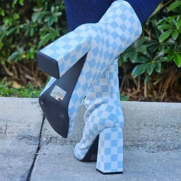 Womens Checkered Print Square Toe Block Heel Bootie