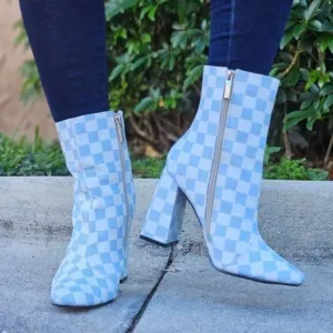 Womens Checkered Print Square Toe Block Heel Bootie