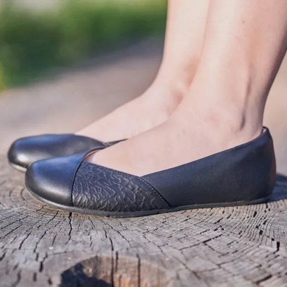 Xero Shoes Phoenix Leather Dress Flats Black Women's 6.5