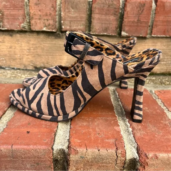 Y2K Via Spiga Tan &amp; Black Zebra Print Strappy Backless Heeled Sandals Size 8.5