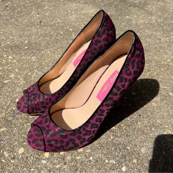 Y2k Vintage Betsey Johnson Leopard Print Peep-Toe Heels - Pink and Black