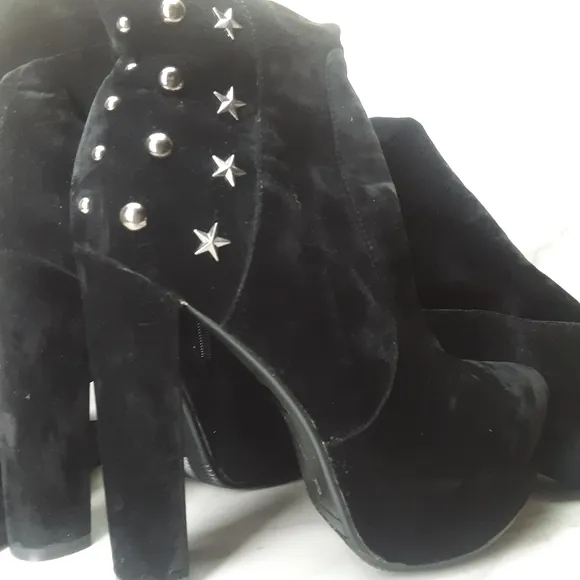 Y2KVintage thigh high star studded platform boots