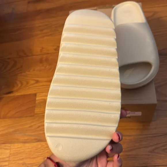 Yeezy flats shoes