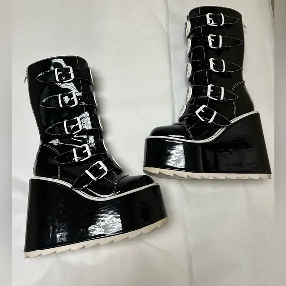 YRU Women's Black and White Boots🖤