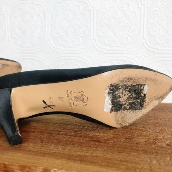 YVES SAINT LAURENT Satin Stiletto Pumps