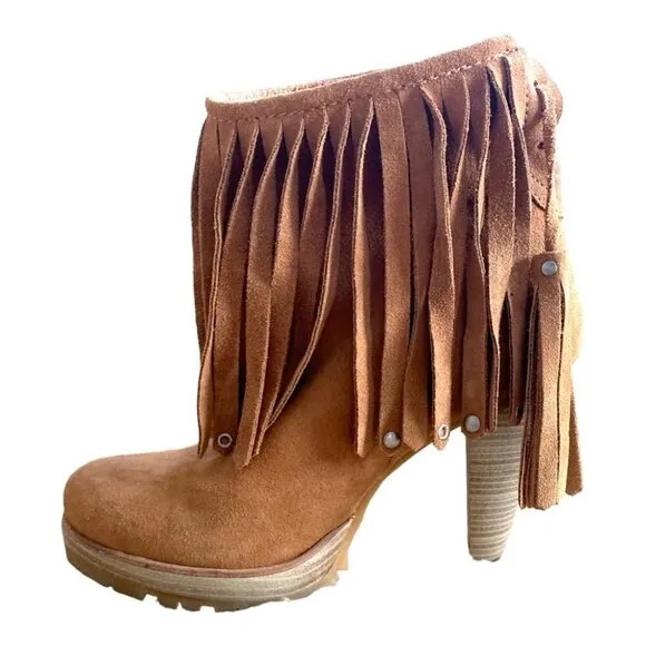 Zara Fringed booties with platform lug soles size 40
