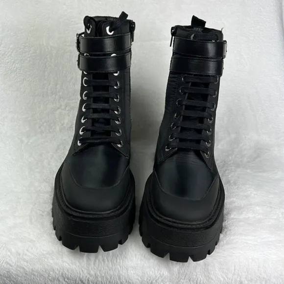 Zara Lace up Chunky Lug Sole Nylon Padded Low Heel Zip Ankle Black Buckle Boots