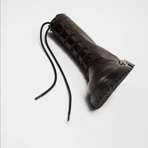 ZARA LACED LEATHER ANKLE BOOTS