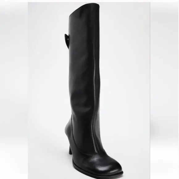 Zara NWT wide shaft leather boots